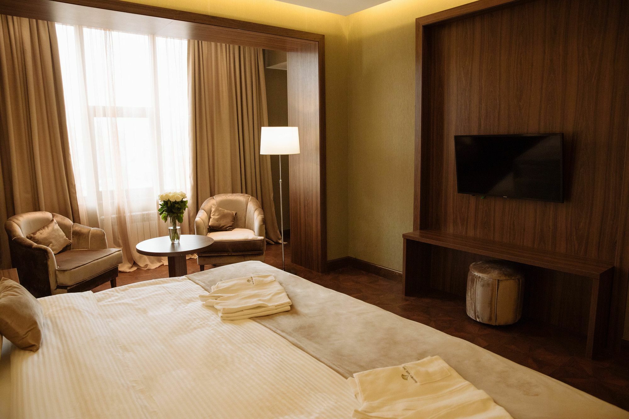 Garden Park Inn Almaty Exterior foto