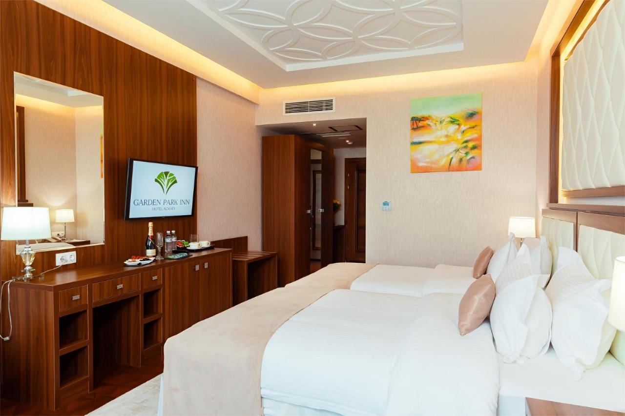 Garden Park Inn Almaty Exterior foto